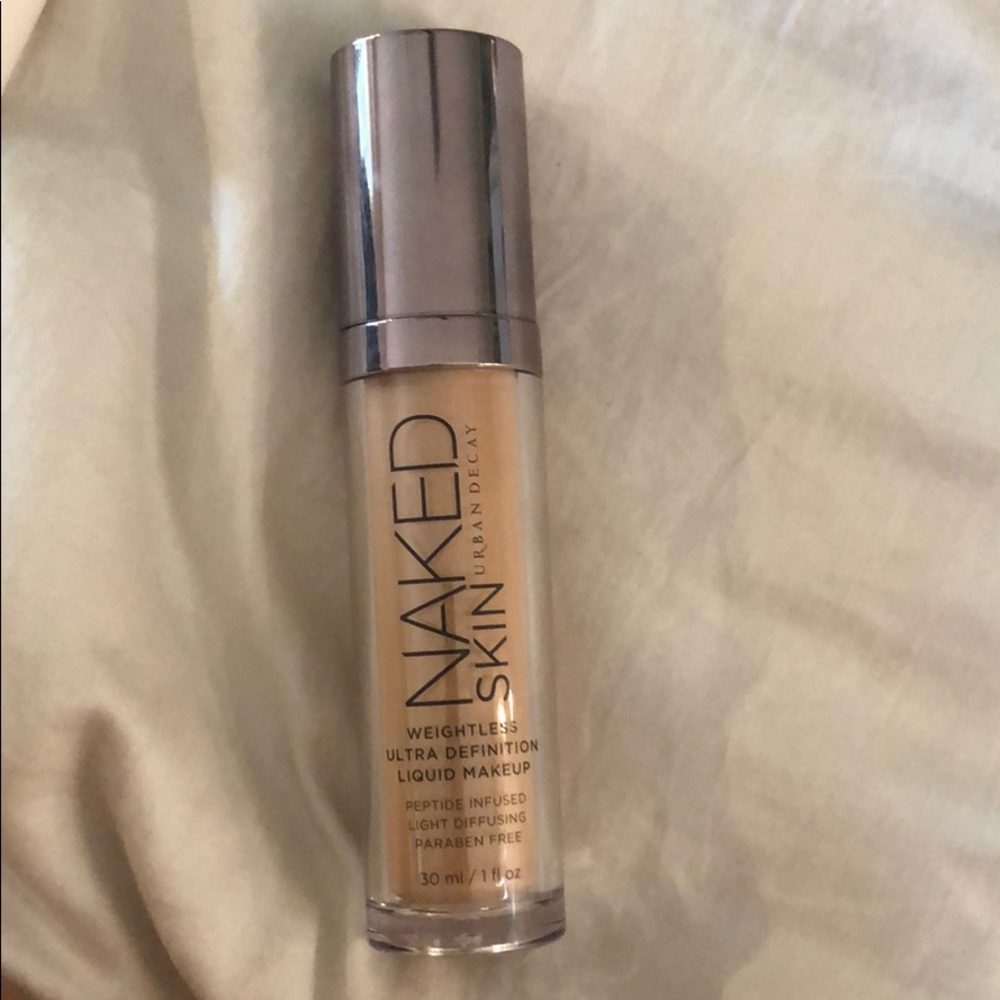 Urban Decay ~ Naked skin